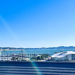  別荘 オーシャンビュー 加美屋リゾート 江ノ島,江ノ島の島内,仲見世通りから3分,海と日の出を臨む貸切の和モダン別荘